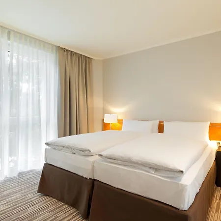 ホテル メルキュール デュッセルドルフ