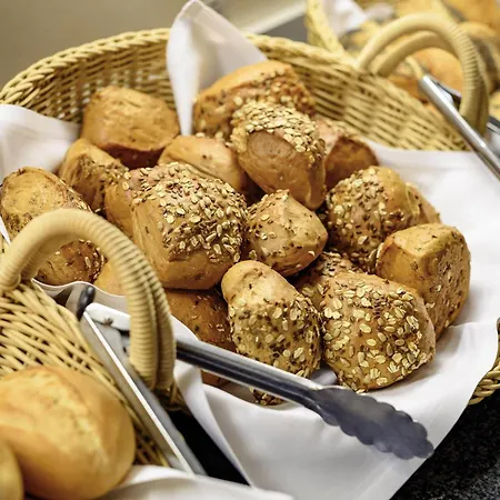 ホテル メルキュール デュッセルドルフ 4*