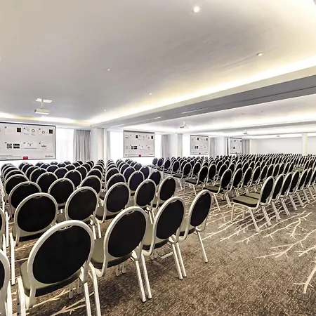 Mercure Duesseldorf Hotel 4*