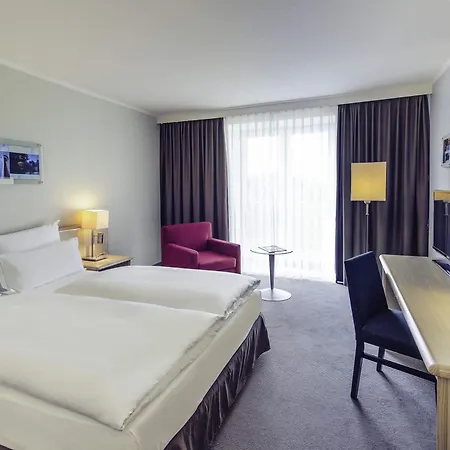 Mercure Duesseldorf מלון 4*