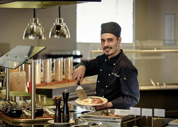 Отель Mercure Duesseldorf 4*