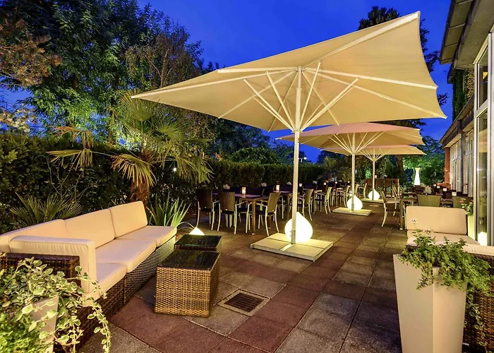 Отель Mercure Duesseldorf 4*